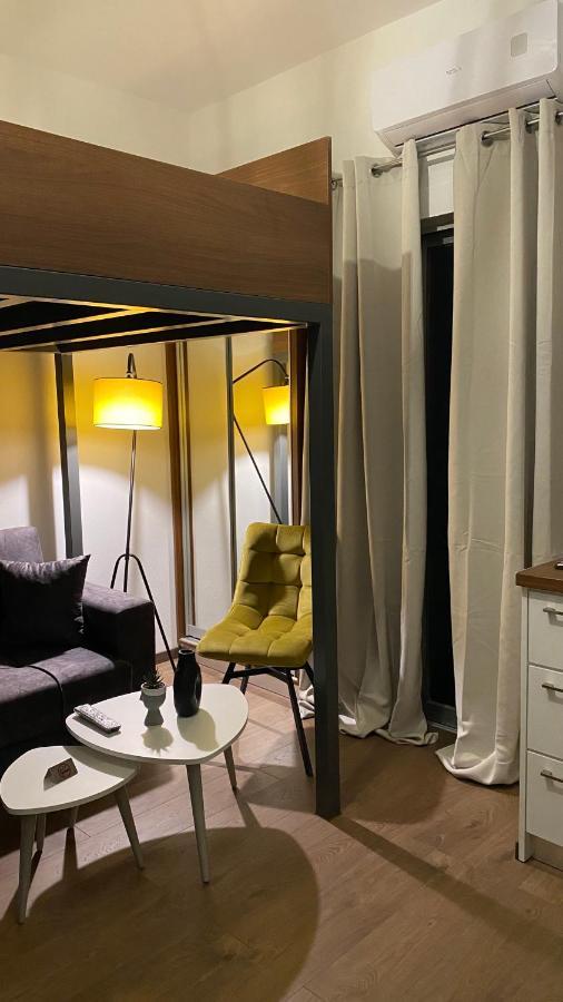 Modern Tiny House In 沃洛斯 外观 照片